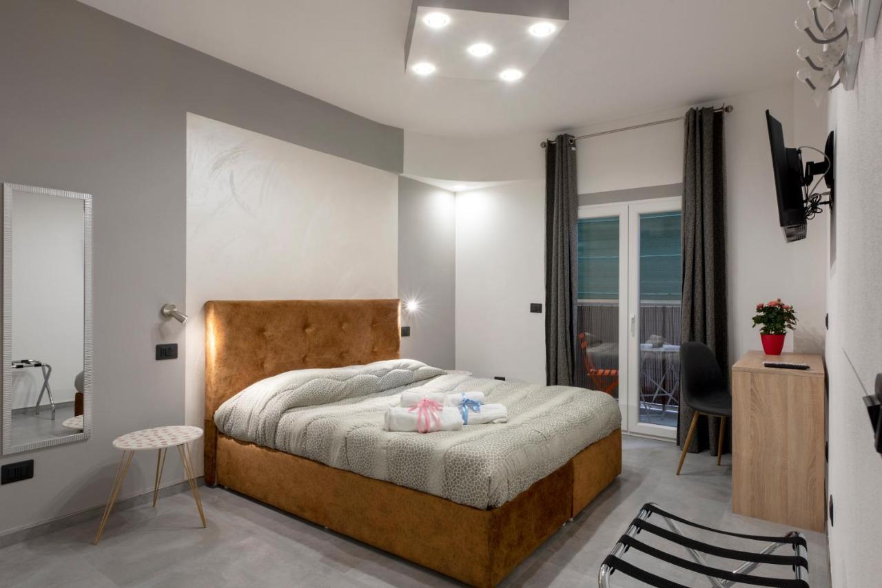 Sabriluna Rooms La Spezia Bagian luar foto